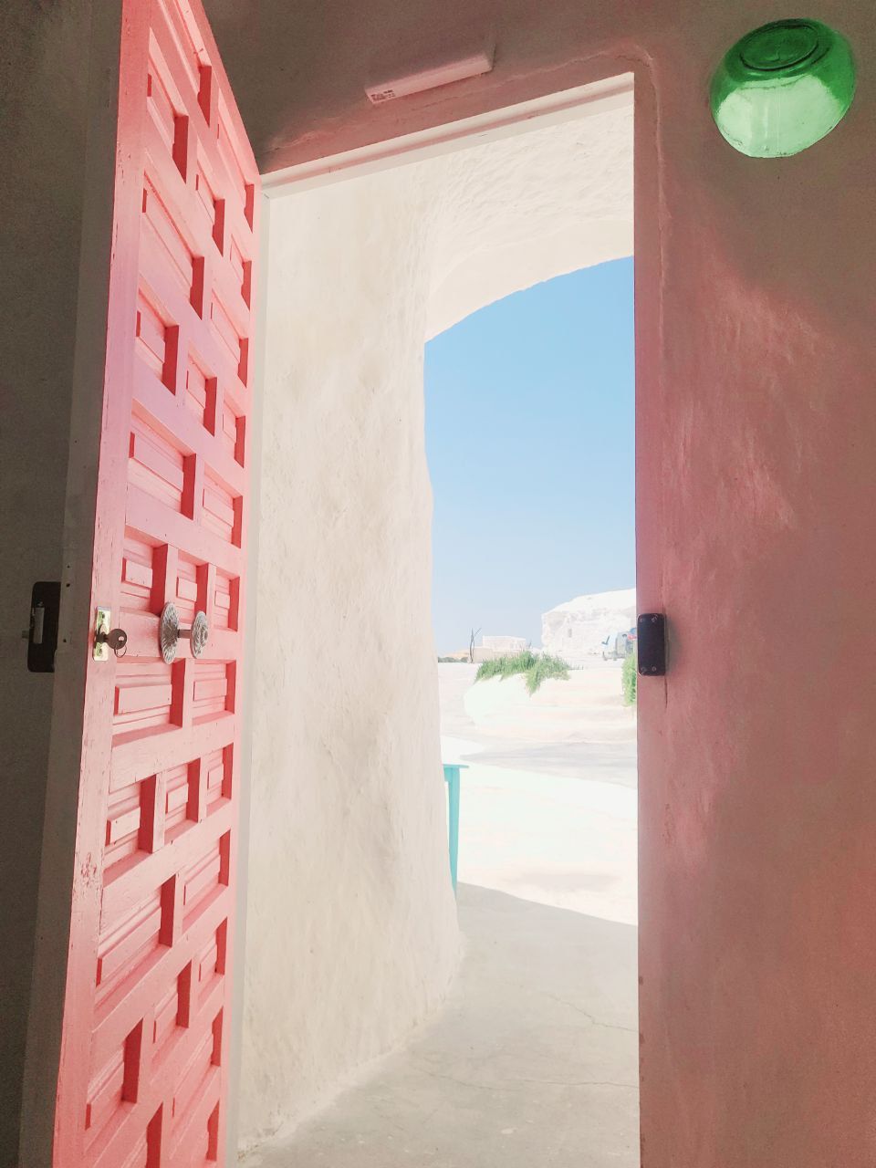 Rosa Tür innen -Außen